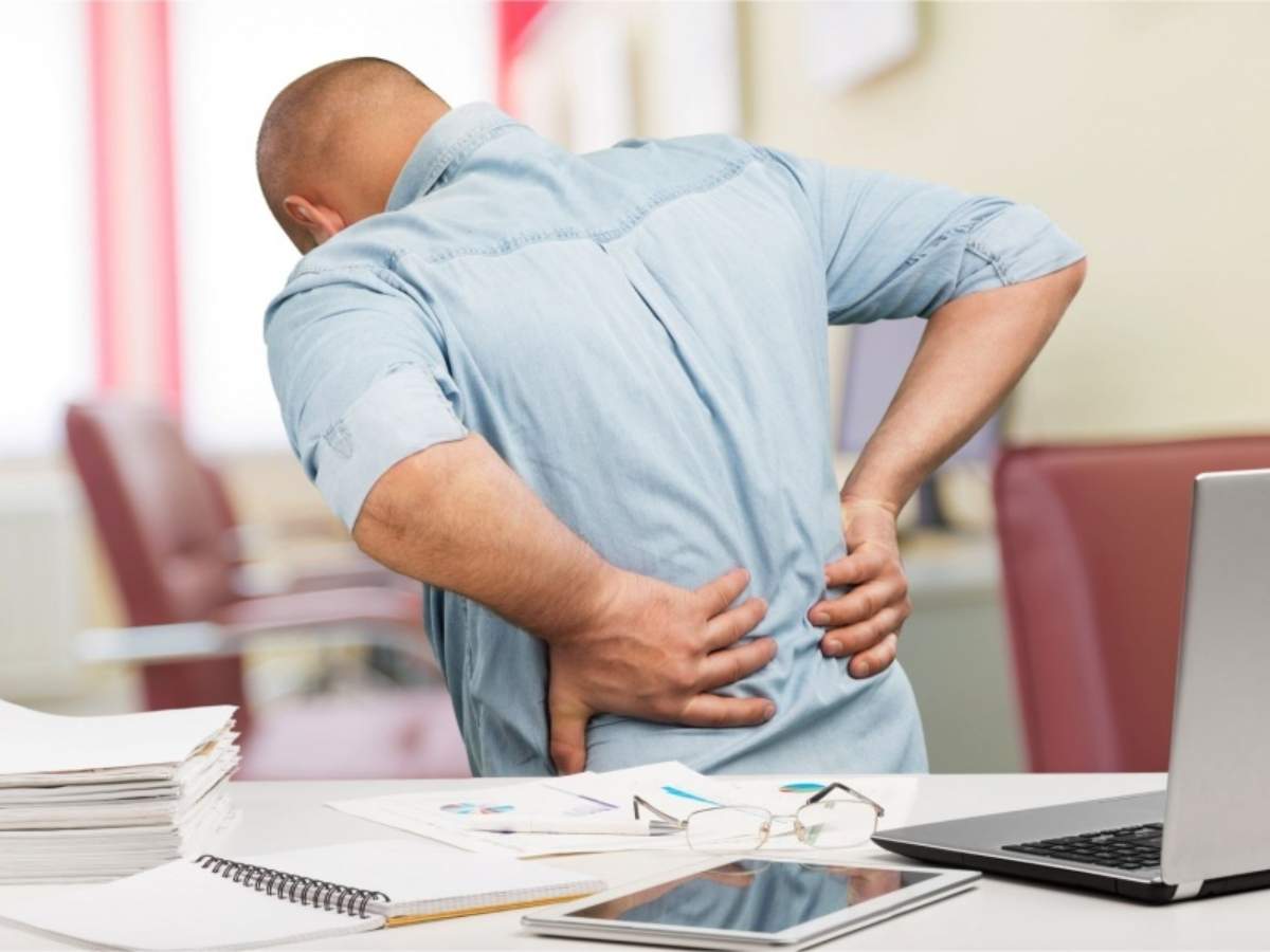 Best Ways To Prevent Back Pain And Neck Pain Due To Desk Jobs